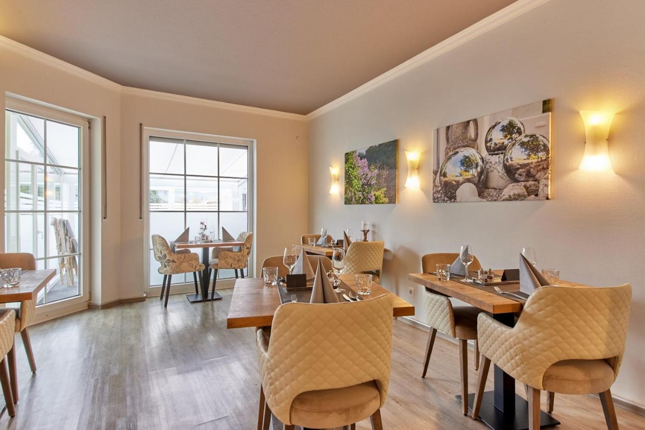 Moselhotel Weinhaus Simon 'Sauna'Restaurant'Eladesaeule Wintrich Extérieur photo