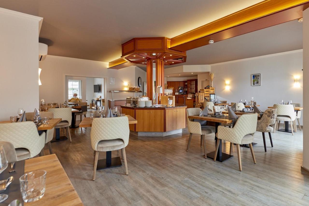 Moselhotel Weinhaus Simon 'Sauna'Restaurant'Eladesaeule Wintrich Extérieur photo