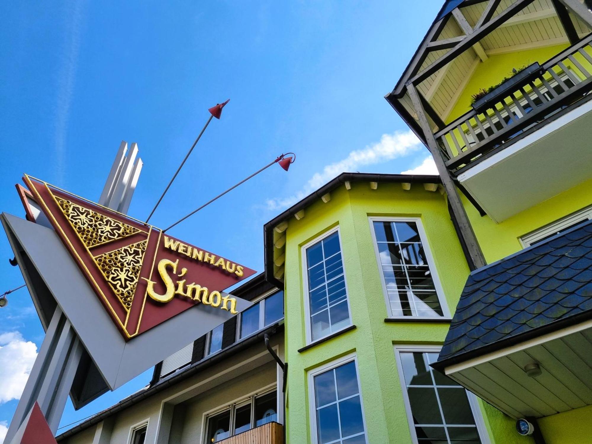 Moselhotel Weinhaus Simon 'Sauna'Restaurant'Eladesaeule Wintrich Extérieur photo