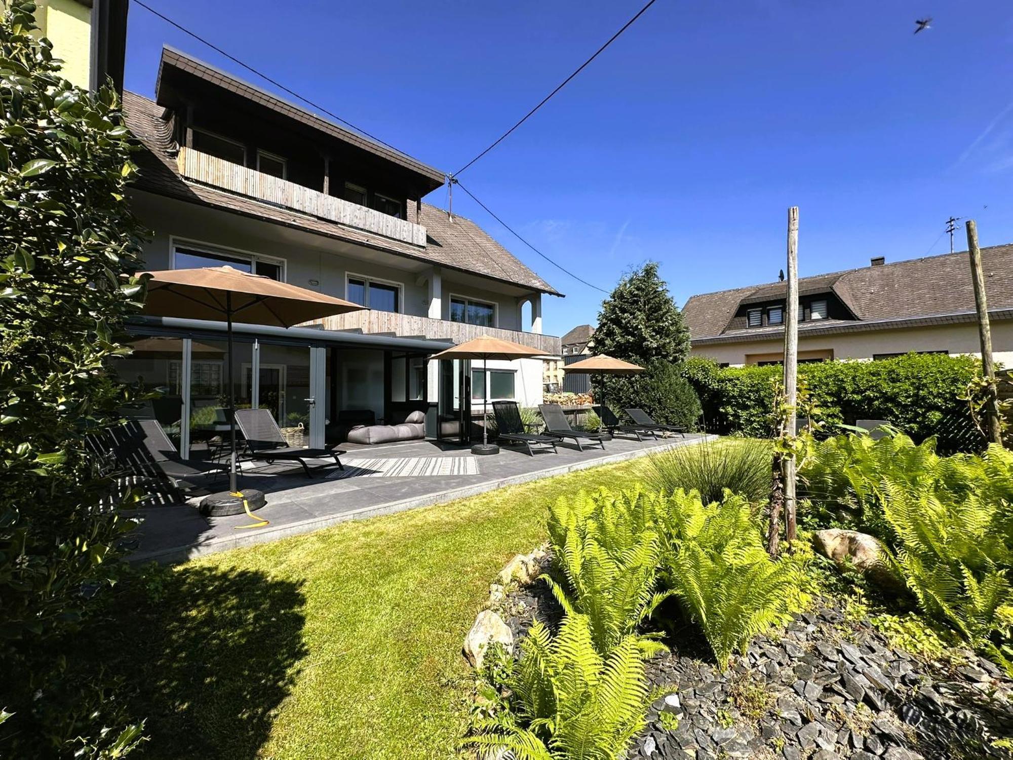 Moselhotel Weinhaus Simon 'Sauna'Restaurant'Eladesaeule Wintrich Extérieur photo