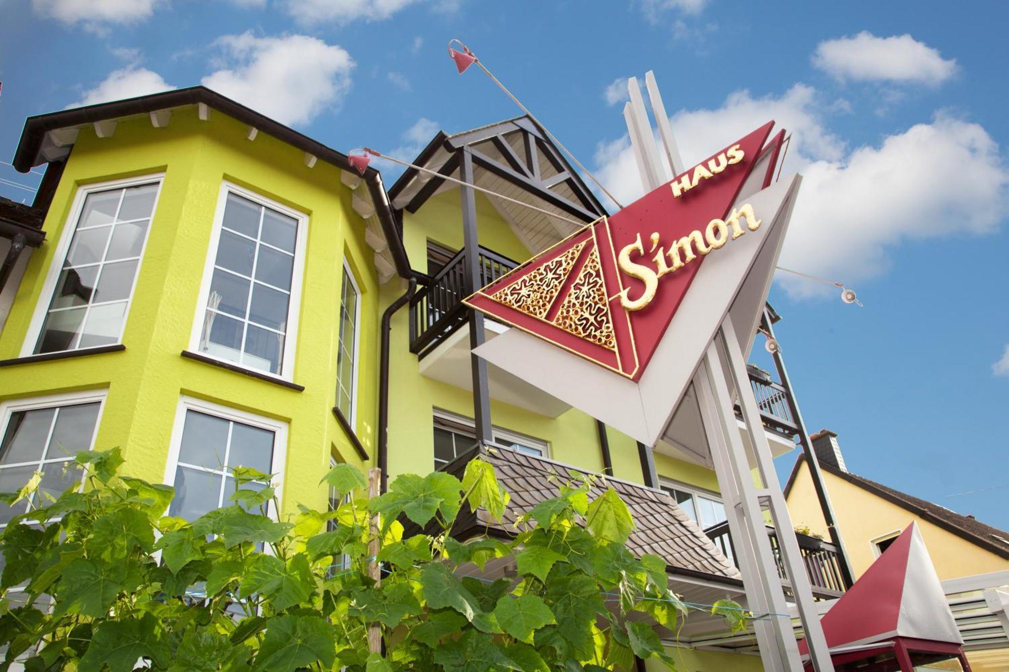 Moselhotel Weinhaus Simon 'Sauna'Restaurant'Eladesaeule Wintrich Extérieur photo